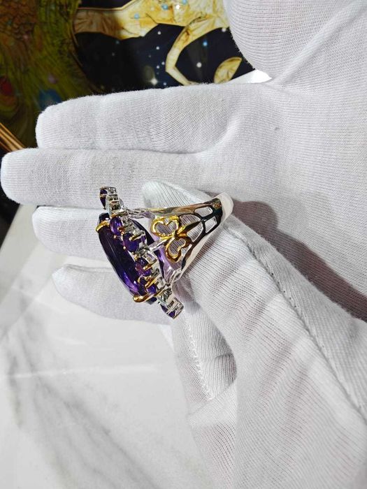 Кольцо женское с натуральным камнем