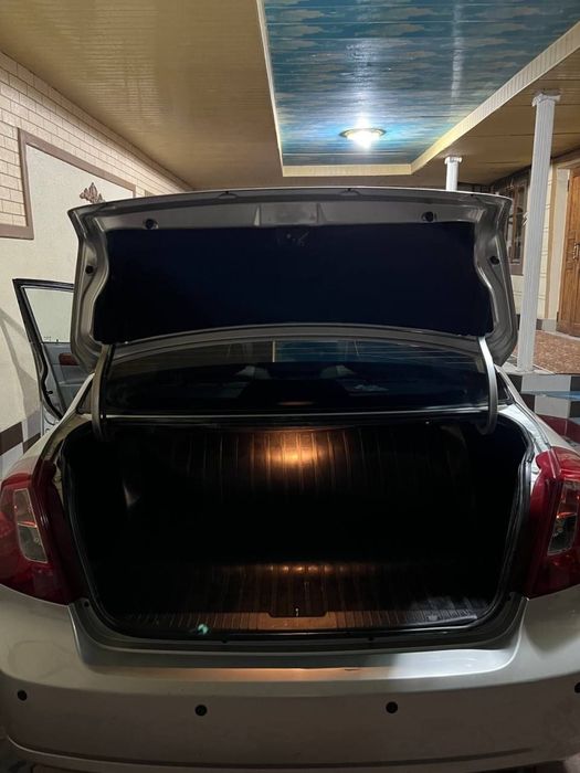Avtomabil Lacetti 1.8 avtomat