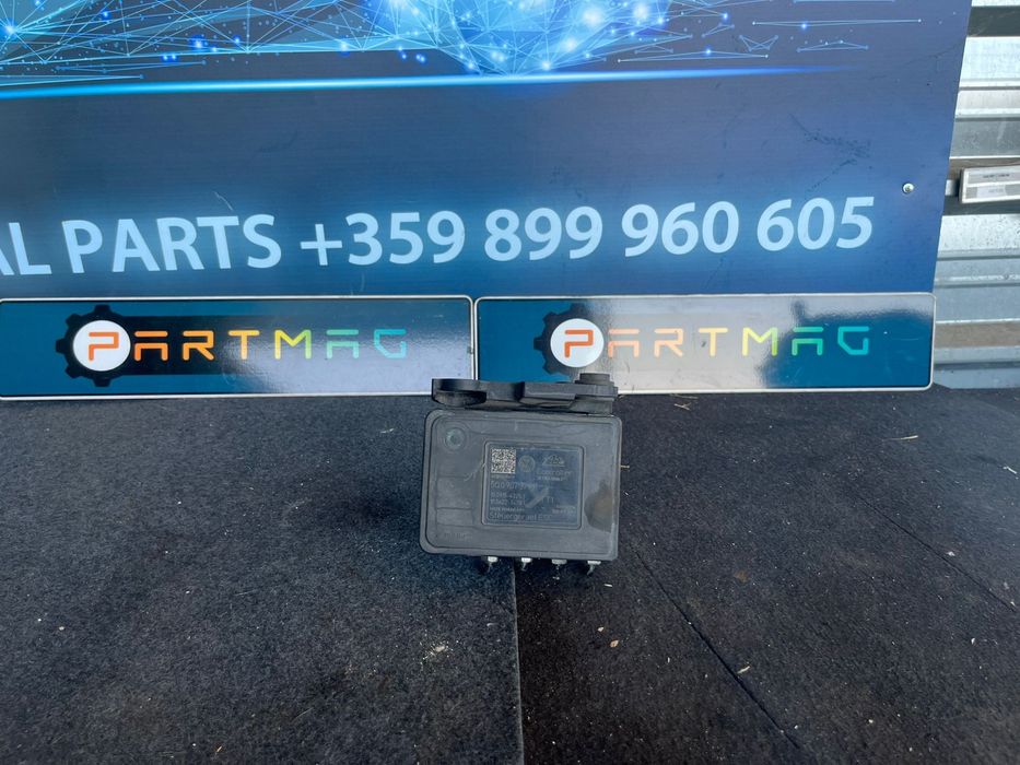 ABS помпа модул Абс за Skoda Octavia 7 5G ABS Block 5Q0614517 R 1.6tdi