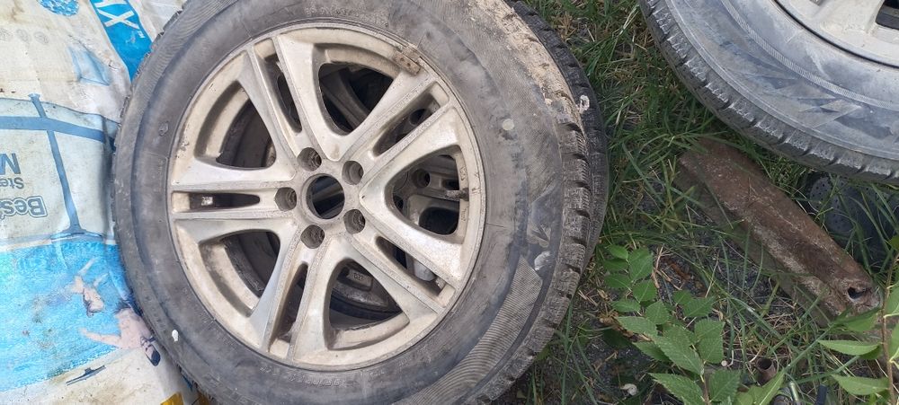 Покрышка с дисками 195/65/15
