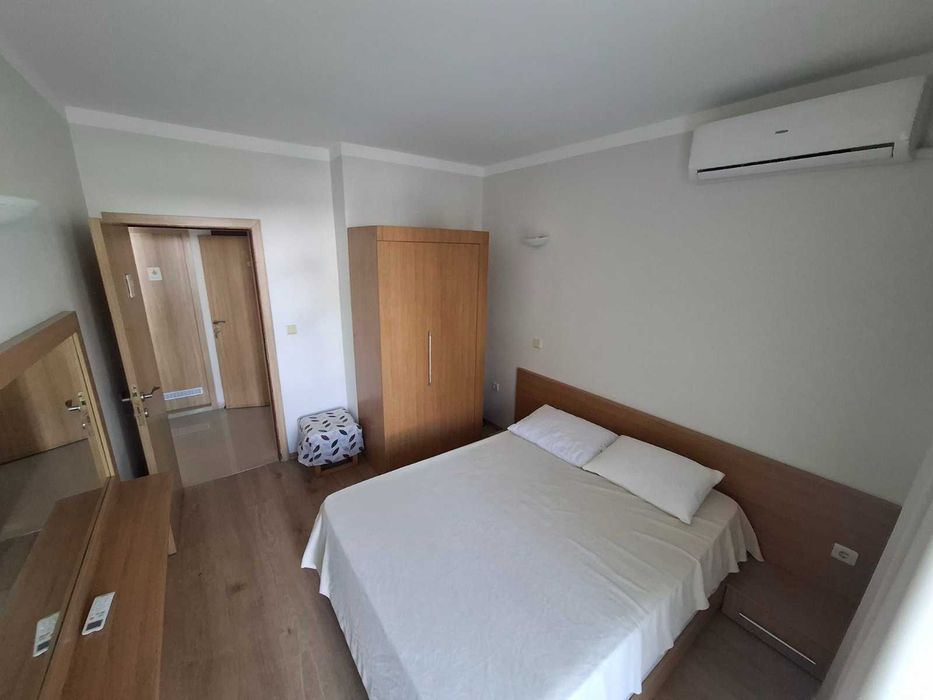 Продавам 2 стаен апартамент комплекс Paradise Bay