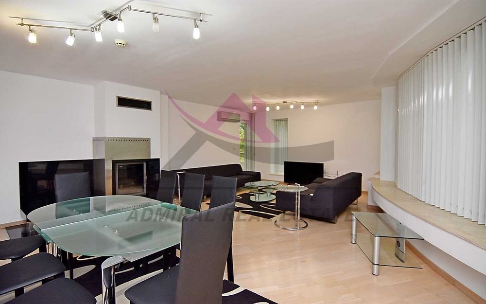 Продава се Четиристаен апартамент в Варна, Бриз - 182 кв.м за 2106 €/кв.м - Снимка #5