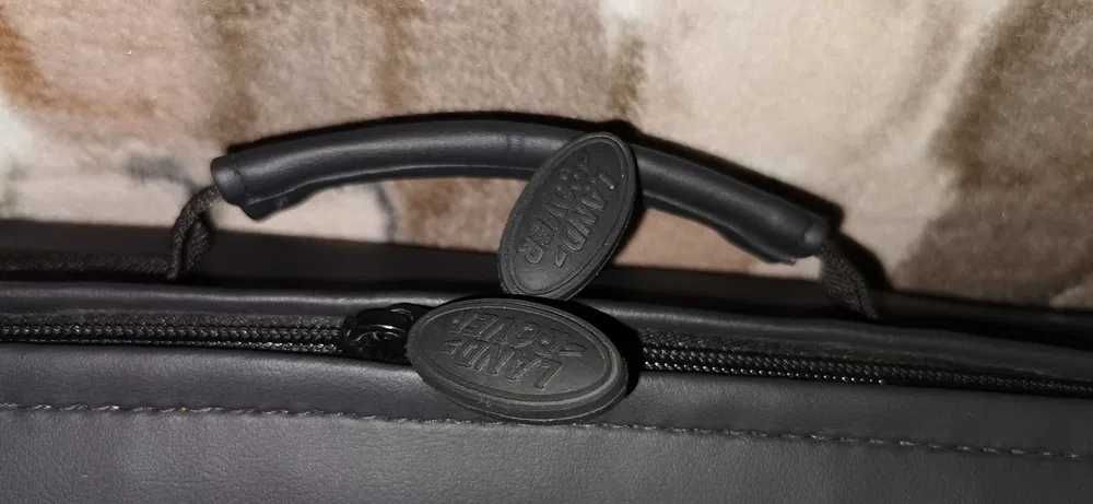 geanta din piele inscriptionata land rover