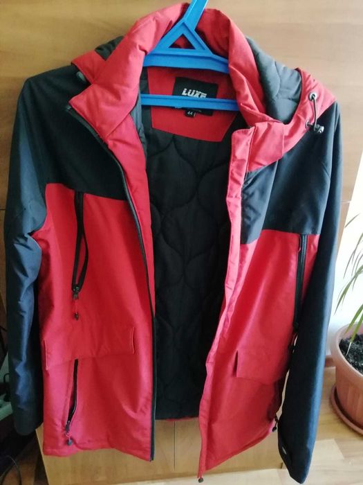 Продом куртку для мальчика