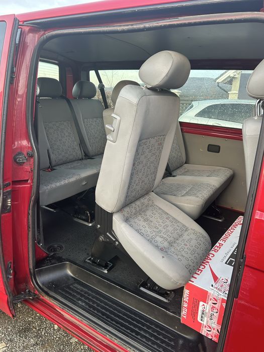 Vand vw t5 8+1 locuri