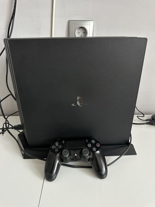 PlayStation 4 stander cooler maneta