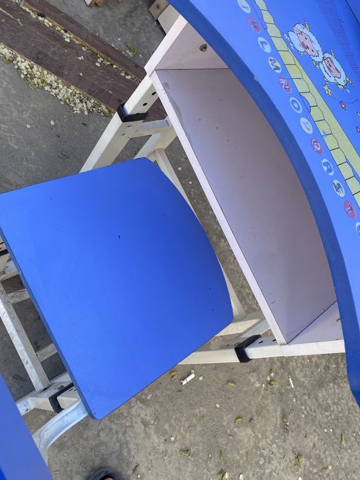 Парта со стулом продам