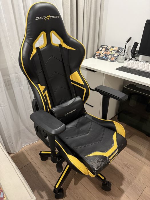 Компьютерное кресло Dxracer