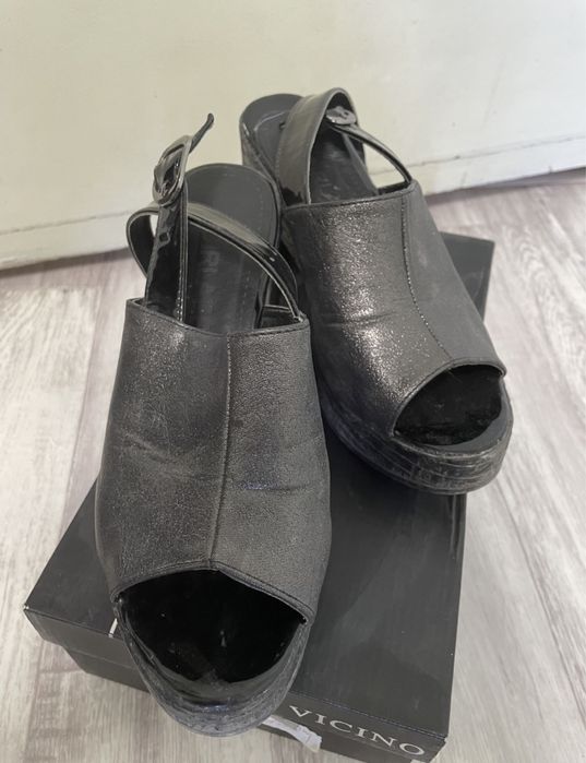 Продаю туфли