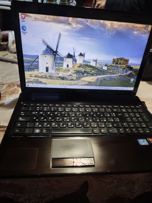 Лаптоп Lenovo G570 със SSD