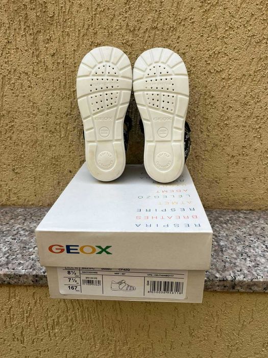 Geox - размер 25 сандали