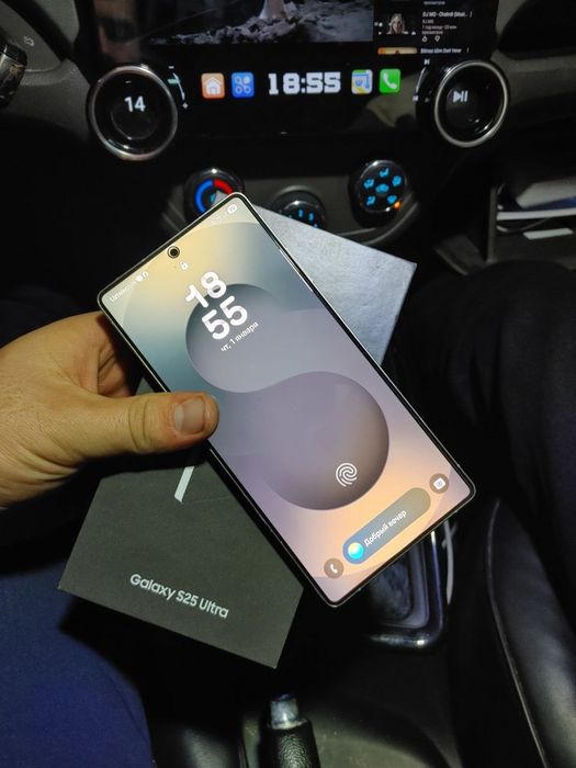 Samsung S25 ultra black titan