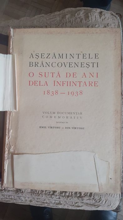 Vând cărți de arhivă