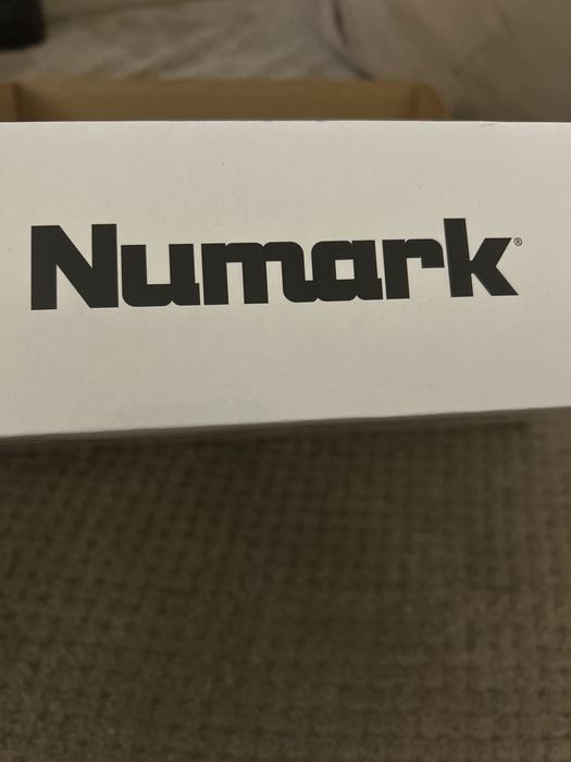 Vând numark dj party mix consolă