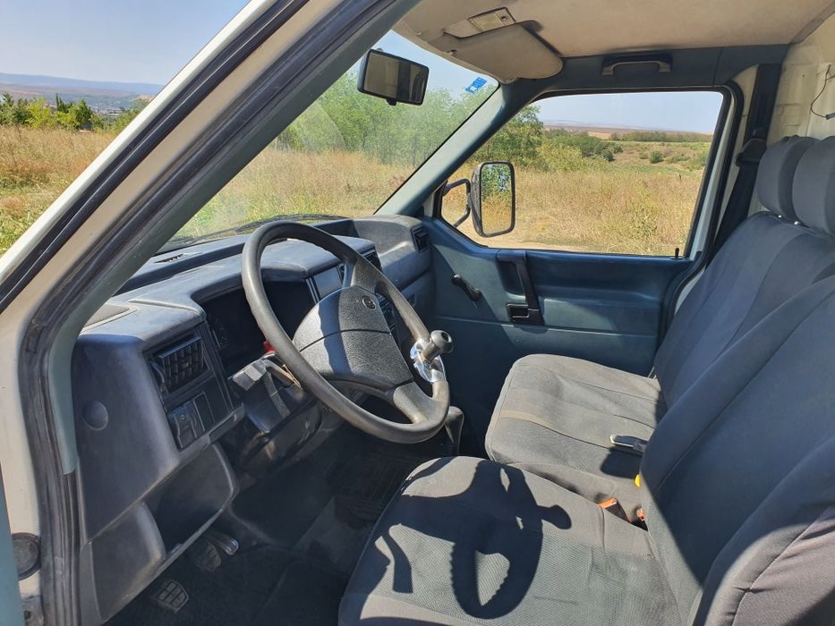 VW Transporter basculabil