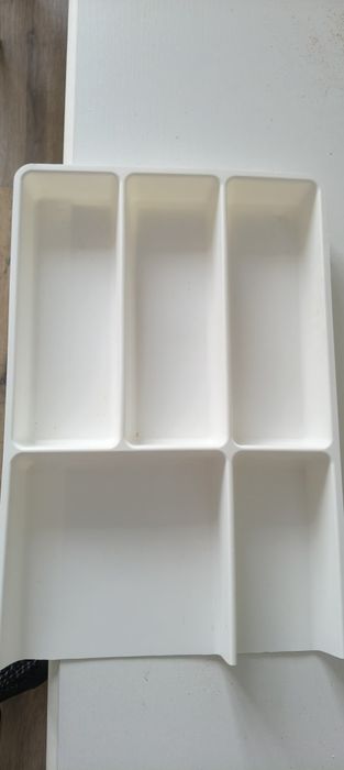 Продам лоток для столовых приборов