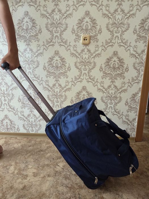 Продается сумка,чемодан.Новая.