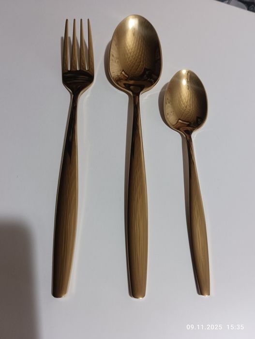 Набор столовый,  золотистый..