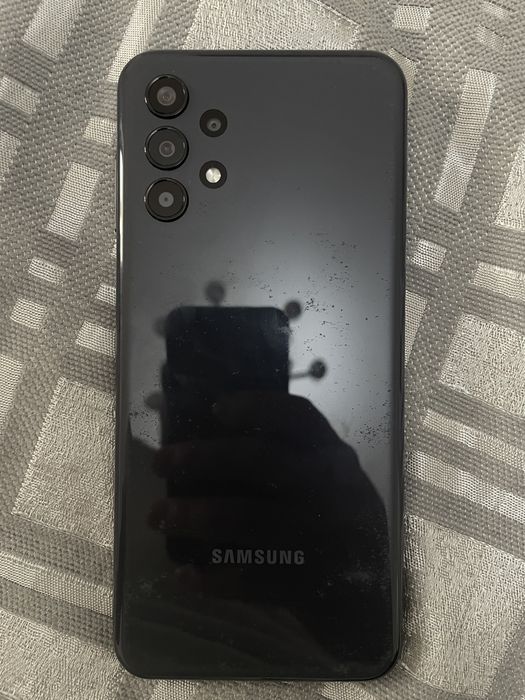 Самсунг А13 64гб очень хорошем состоянием