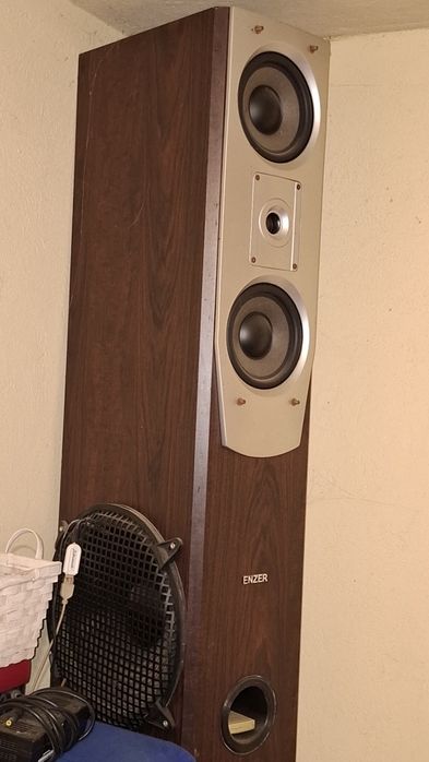 Sistem audio Kenwood