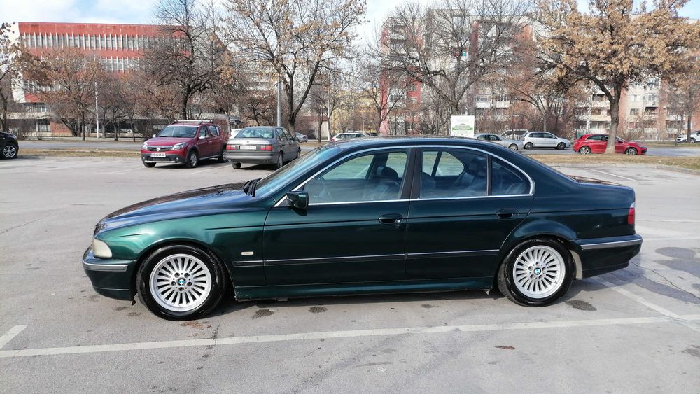 Продавам БМВ 523 е 39