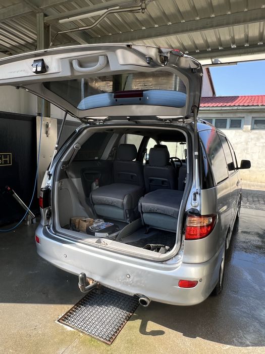 Toyota Previa USA edition