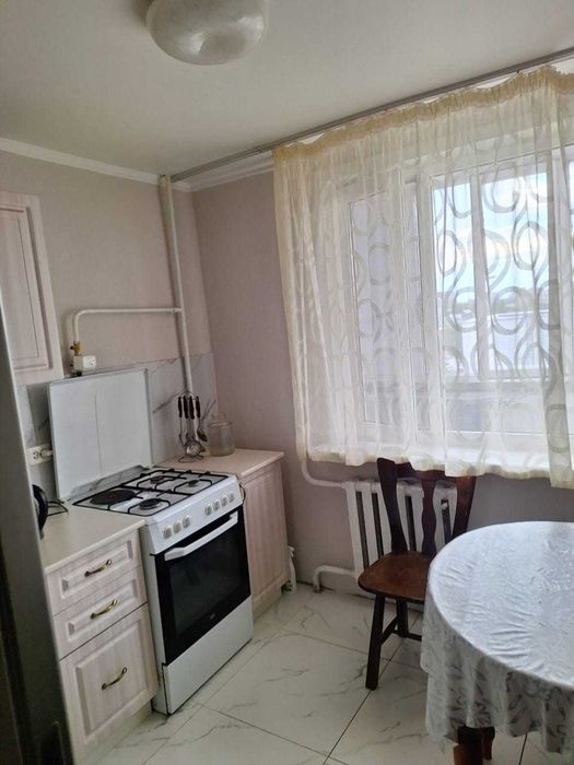 Сдам 2 комн. квартиру в районе ЦУМа