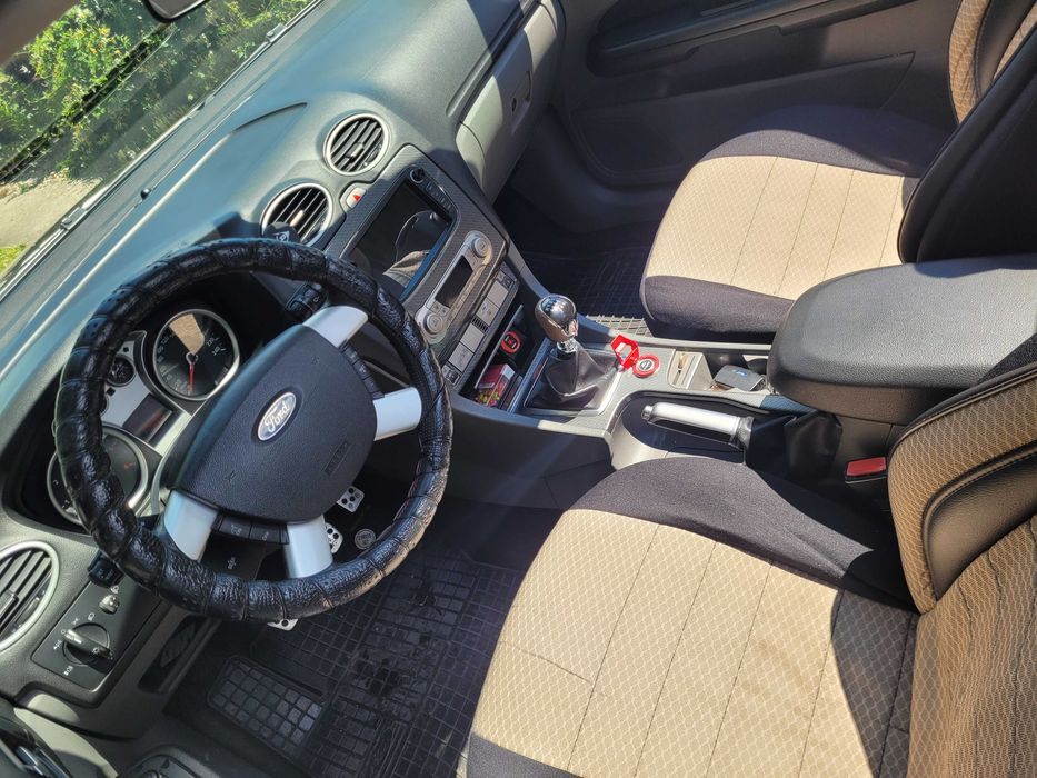 FORD Focus 2008 — imagine 5