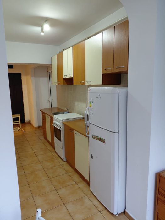 Inchiriez apartament 2 camere Sos. Pajura