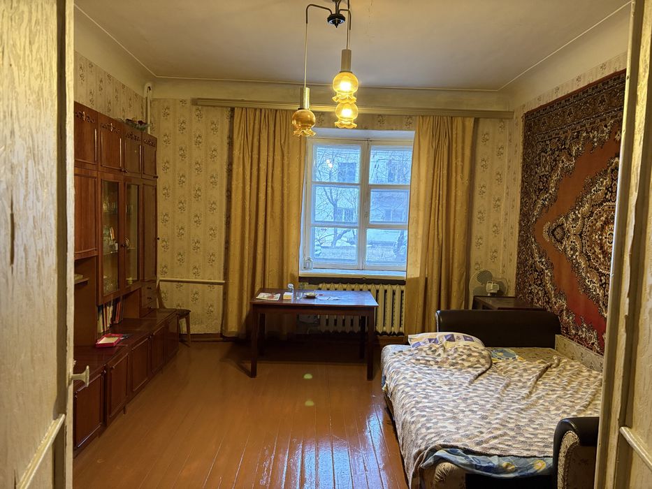 Продам 3-х ком военный городок