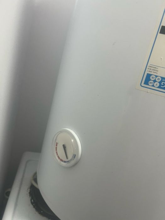 Бойлер Бош 80л нов