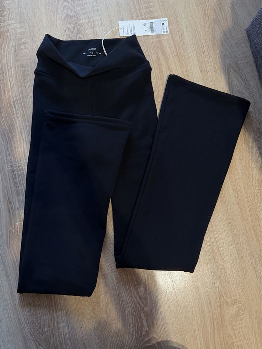 Pantaloni colanți Oysho noi, cu etichetă