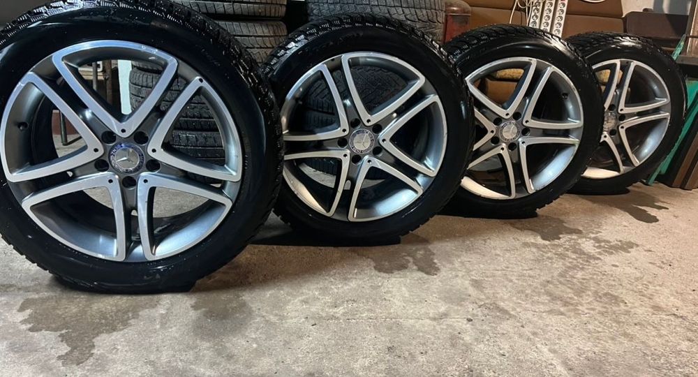 Шины с дисками комплект