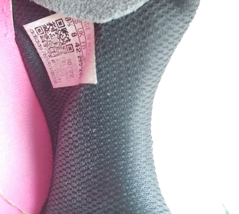 Футболни обувки  Адидас