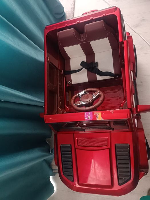 Продам детскую машинку