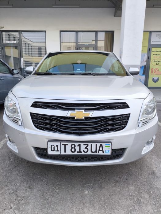 Продается автомобиль Кобальт 2015 года МЕХАНИКА 3 позиция  Метан4