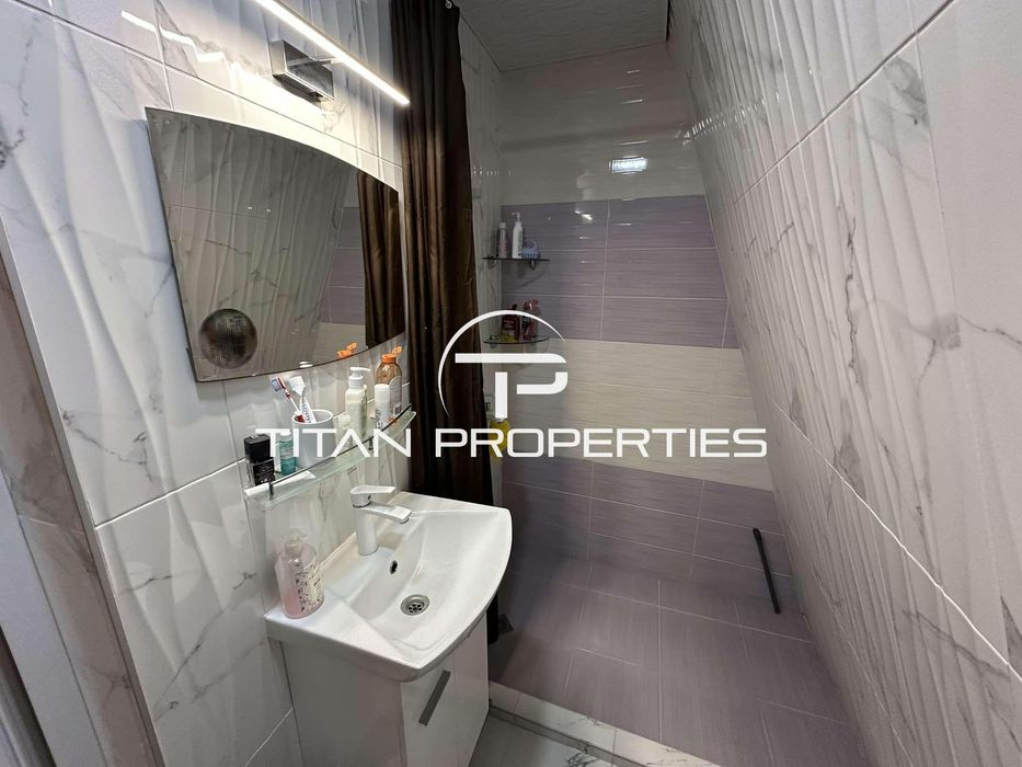 Дава се под наем Двустаен апартамент в Варна, Център - 52 кв.м за 511 € - Снимка #6