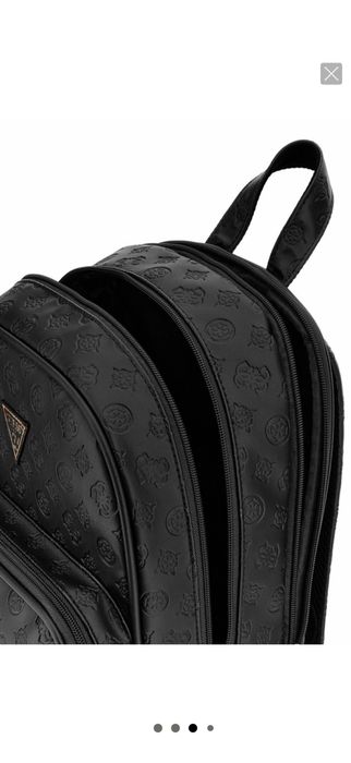 Голяма оригиналана раница на GUESS