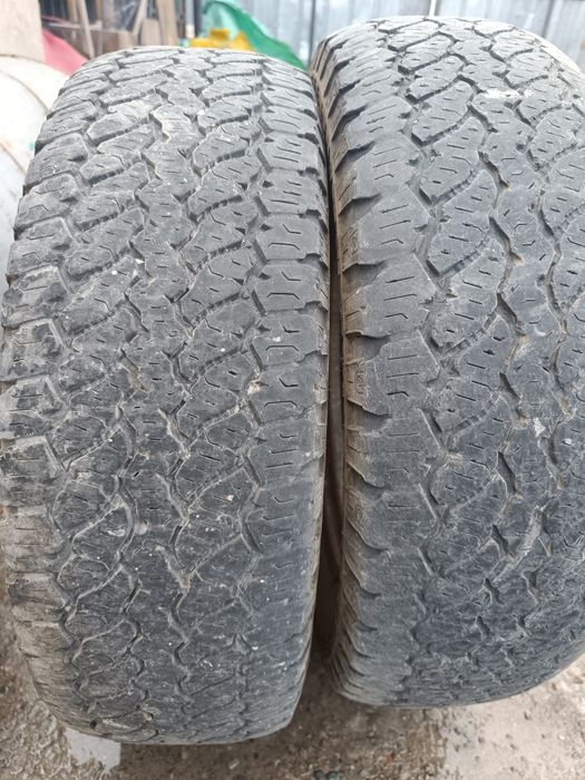 Продам шины б/у..