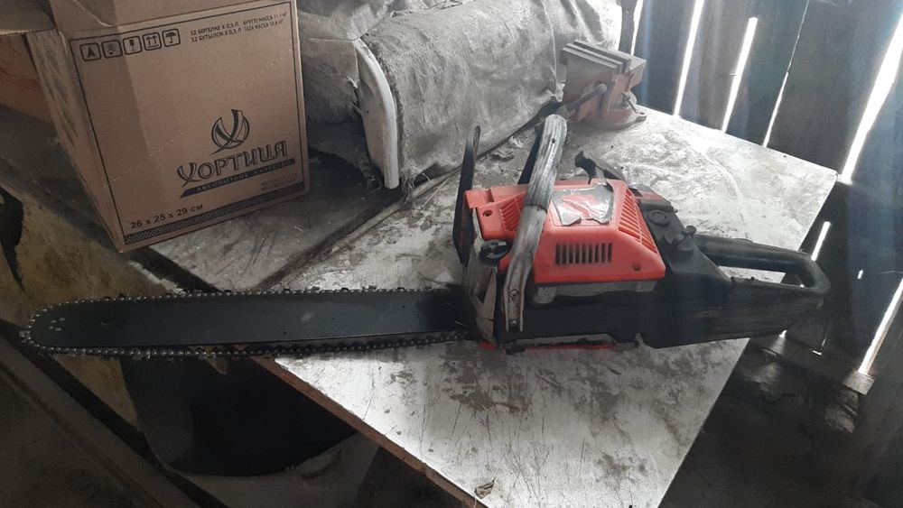 Продам бензопилу