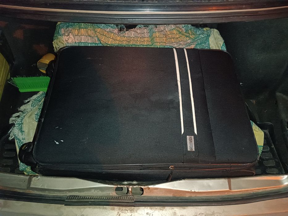 Баул чемодан отдам