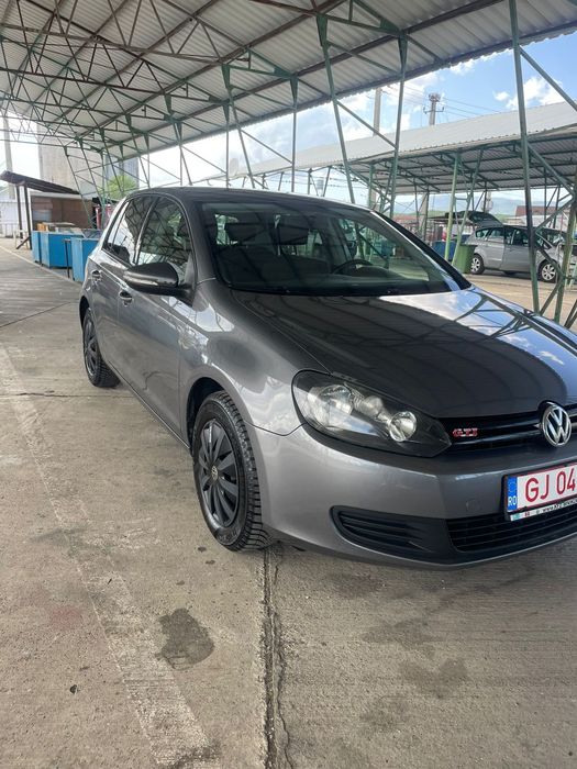 Volkswagen  Golf  14M P I80 cp