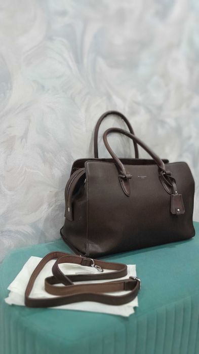 Продам мессенджер сумку David Jones