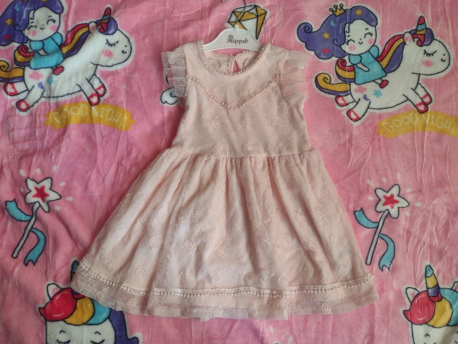 Детска рокля нова