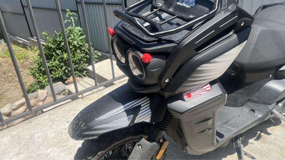 Продам мопед танк про