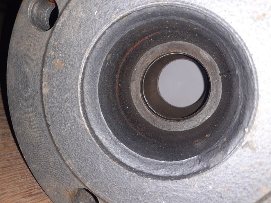 Продам задвижку .