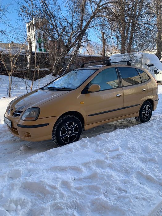 Продам Ниссан Тино 1999