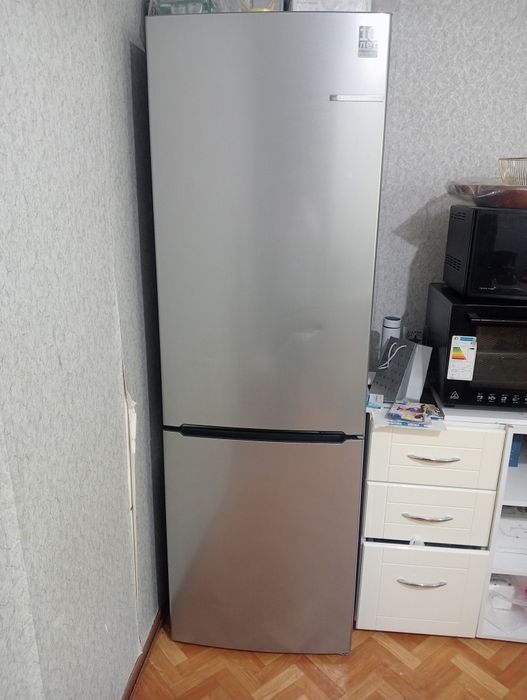 Продам холодильник