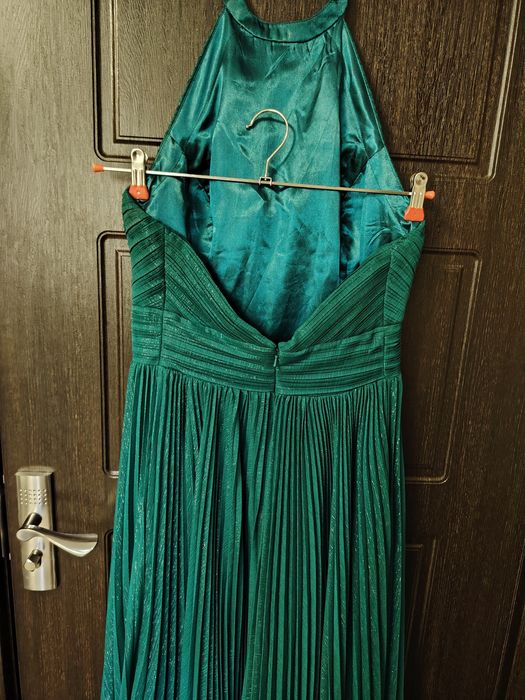 Официална рокля маслено зелена