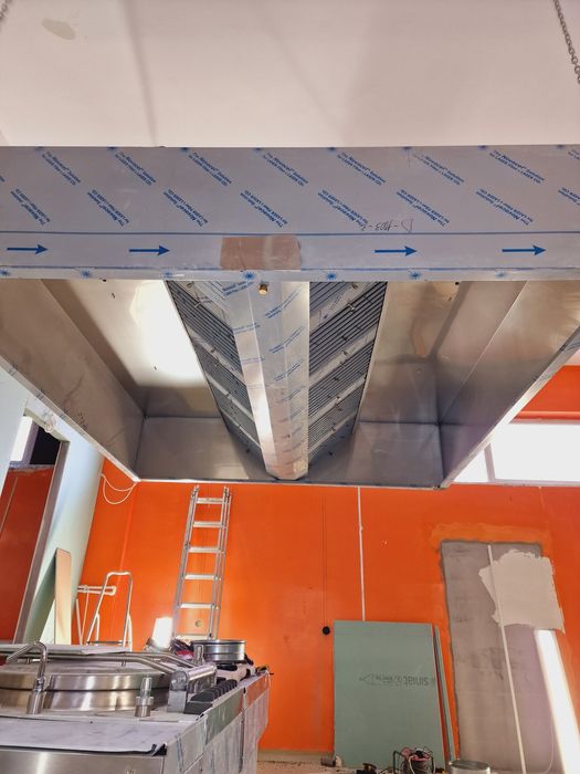 Executie, montaj, curatare autorizata HoReCa hota inox si tubulatura